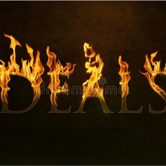 Meet your Posher, 🤟🏼 Denise (Oma). Follow me!! ⏭️⬆️🔀 - Picture 12 of 13